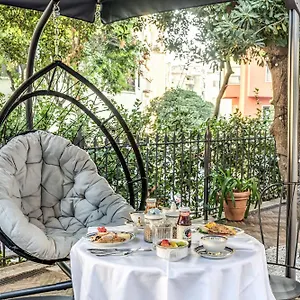 Mangili Garden Рим